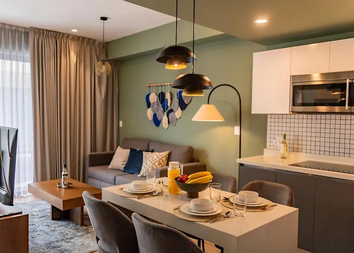 Sensai By Andiani Travel Apartment *